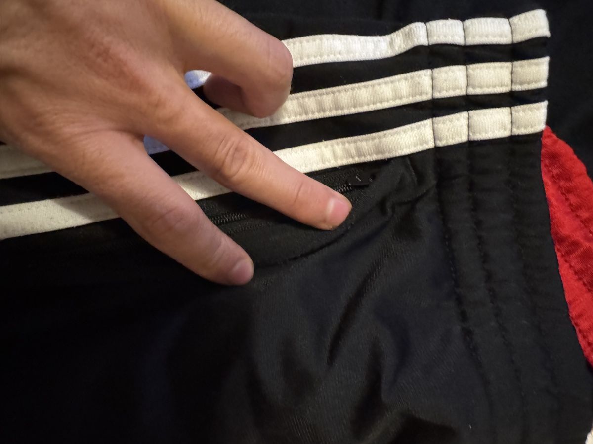 Adidas Pantaloni: Adidas Sporthose / Jogginghose – Usato da Bern venduto da pablito01 4