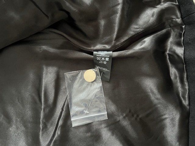 Mäntel: Schwarzer Wintermantel Chiara Forthi, Grösse 36, Neu! – Neu und originalverpackt aus Gossau Sg von olles 3