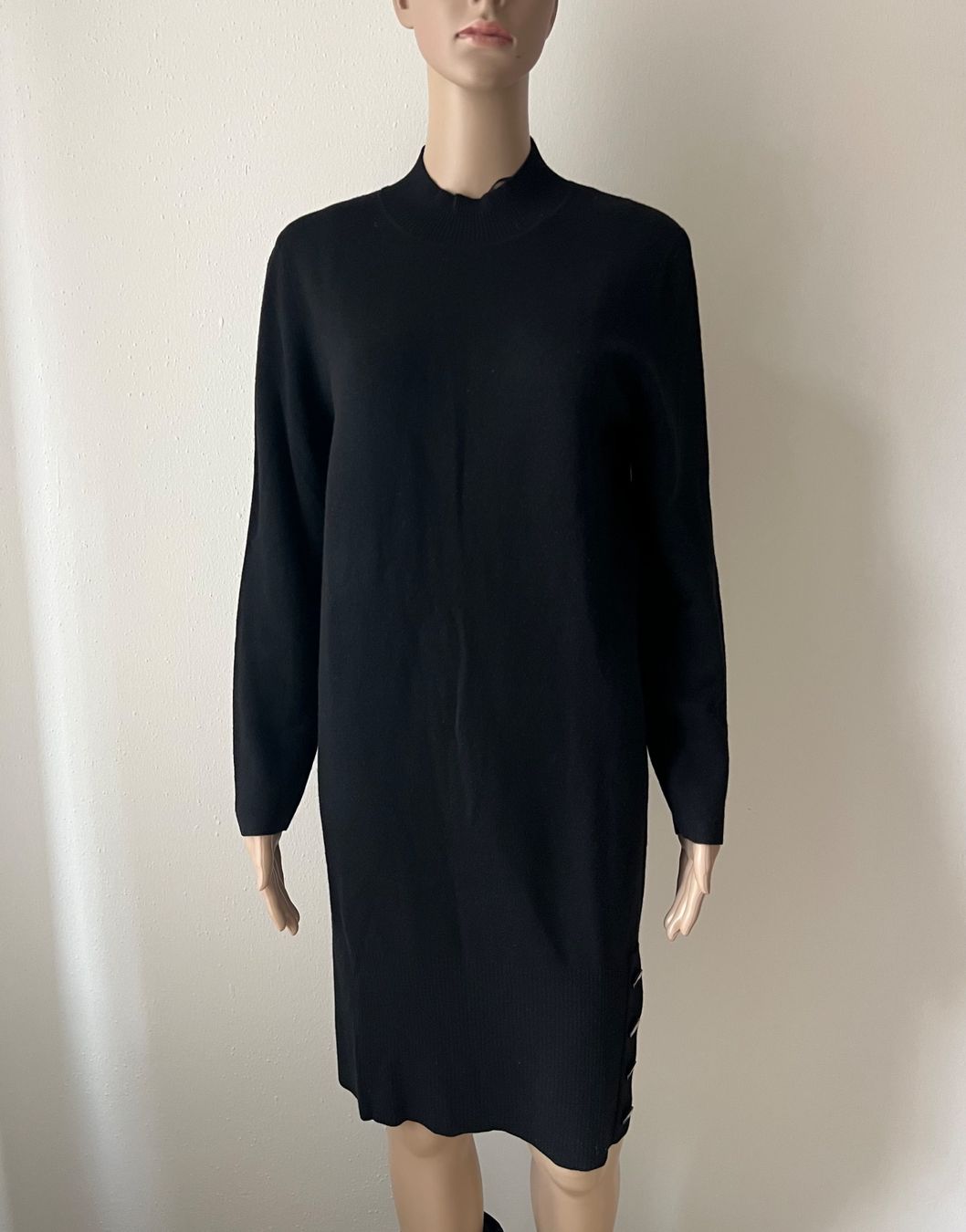Massimo Dutti Vestiti: MASSIMO DUTTI Strickkleid 🖤 – Usato da Zürich venduto da ClosetQueen