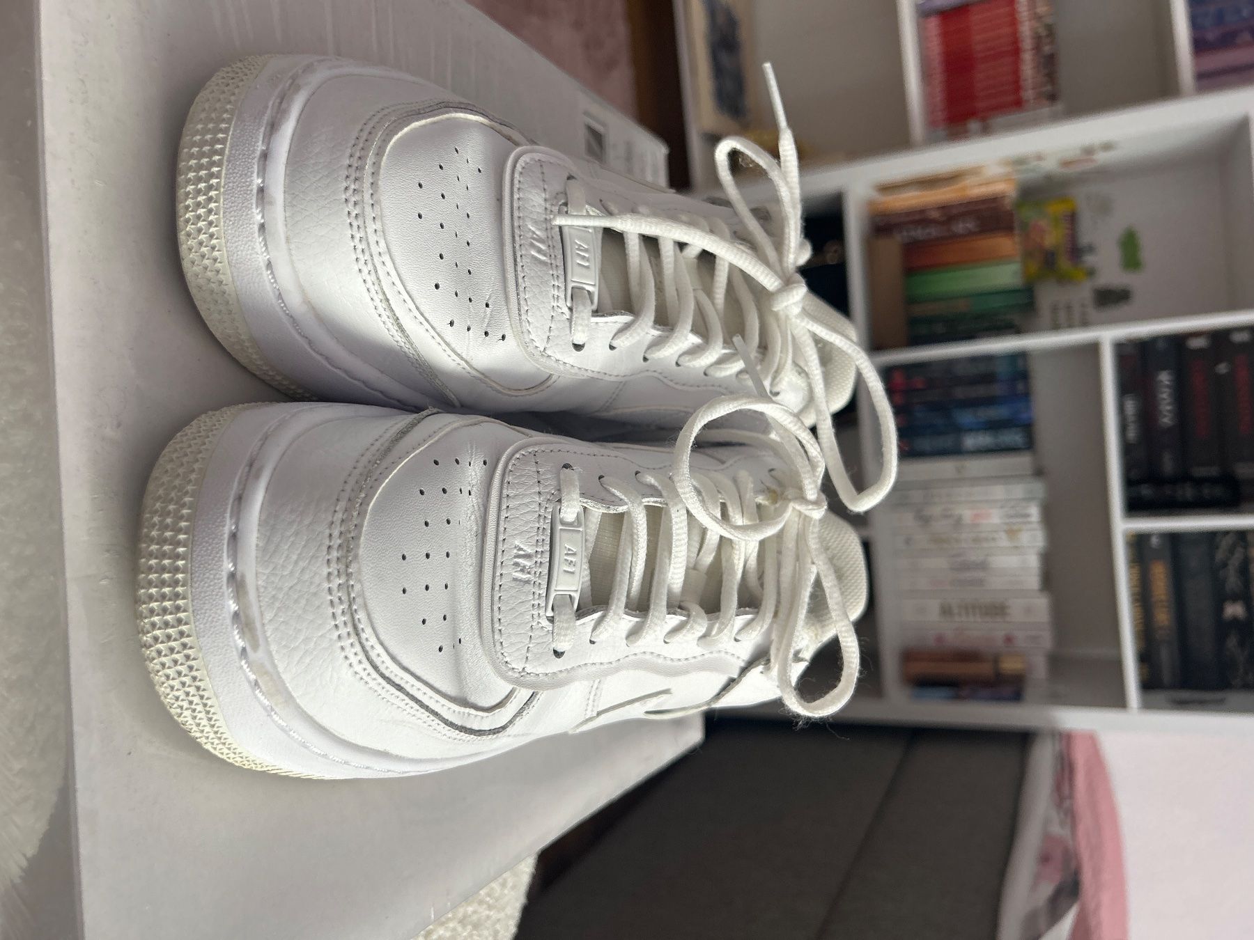 Nike Damenschuhe: Air force haute – Gebraucht aus Sierre von art_wqf9