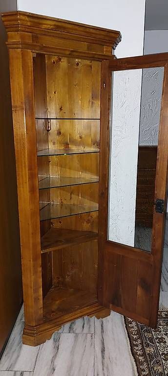 Vitrinen: Eckvitrine / Vitrine – Gebraucht aus Breganzona von mart_mil 2