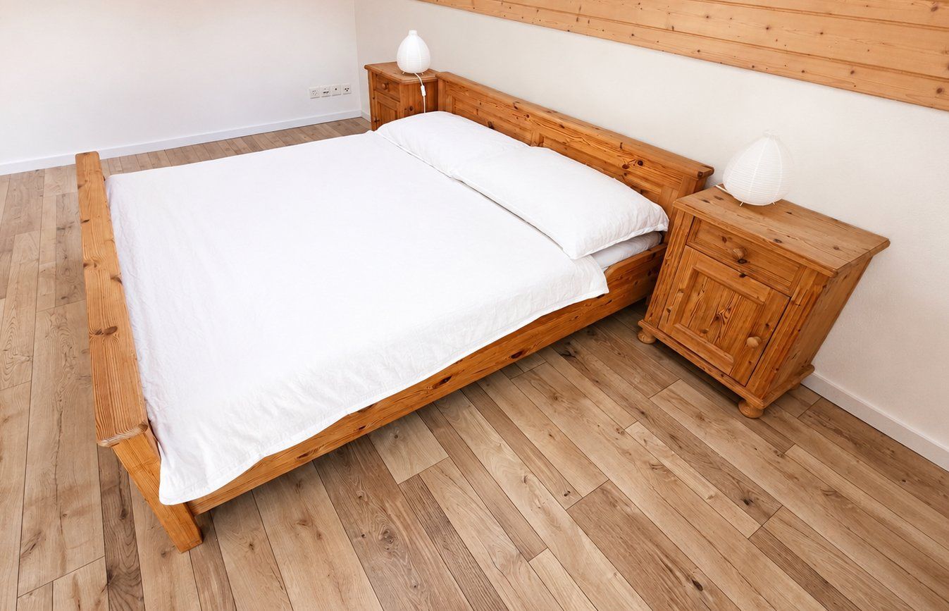 Betten: Doppelbett Kiefer – Gebraucht aus Hägglingen von Kanarienvogel 2
