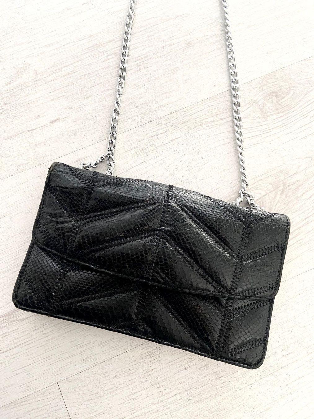 Taschen für Damen: Vintage Clutch aus Schlangenleder – Gebraucht aus Zürich von Eves.vintage.element