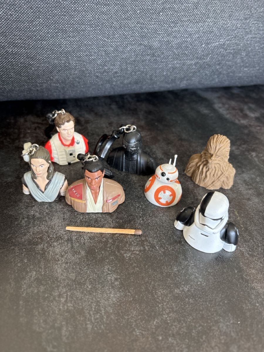 Star Wars Figuren: Star Wars Figuren – Gebraucht aus Röschenz von Snoeggi