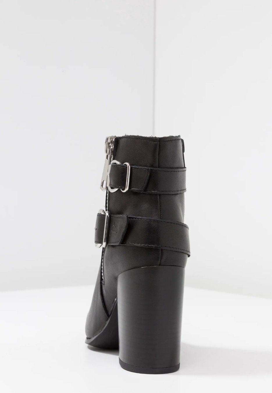 Scarpe da donna: BULLBOXER Stiefelette Gr.41Leder Neu – Nuovo e nell'imballaggio originale da Ibach venduto da languete 3