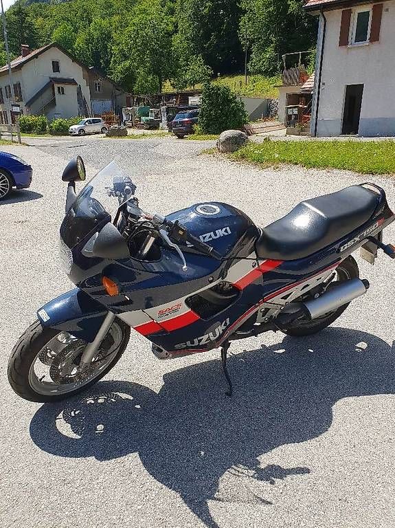 Strada: A vendre moto – Usato da Vallorbe venduto da Saxo.vts