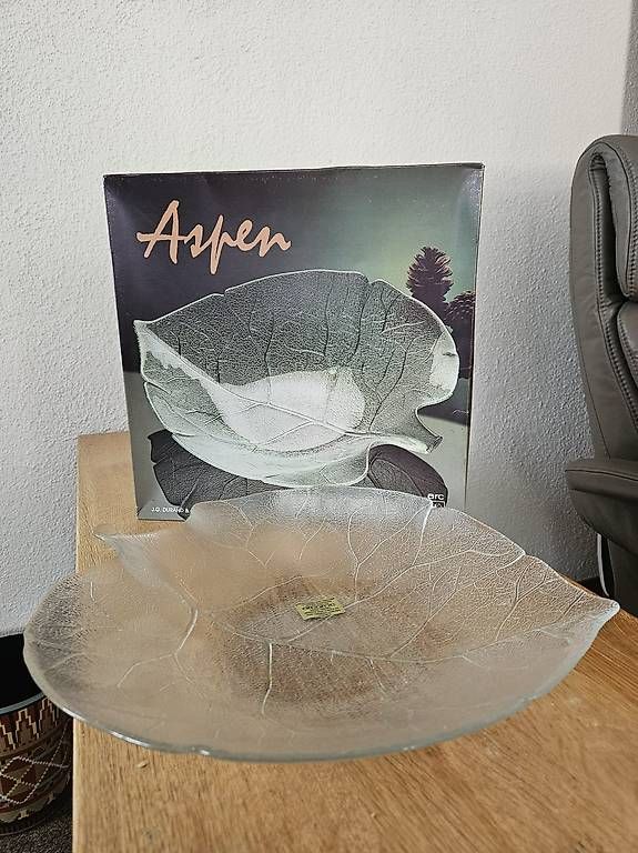 Servierplatten: Glasplatte Aspen in Blattoptik – Gebraucht aus Birrhard von pas_5sl2