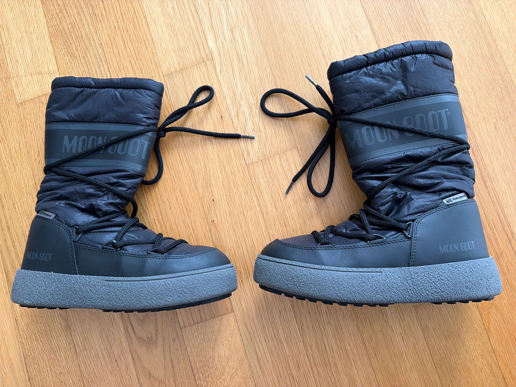 Scarpe da donna: MOON BOOT Grösse 37 schwarz – Usato da Bonstetten venduto da juliestore 1