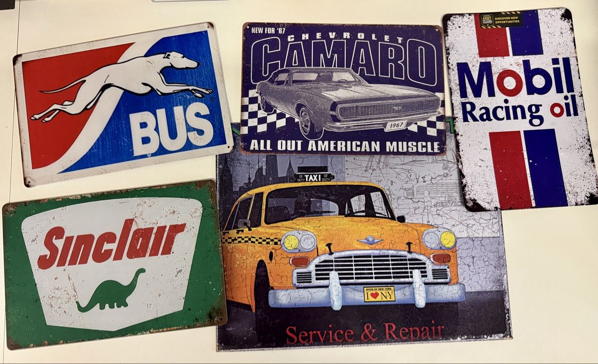 Schilder: Blechschilder-Set Vintage: BUS, Camaro, Sinclair, Mobil ect. – Gebraucht aus Uster von Buchel 1