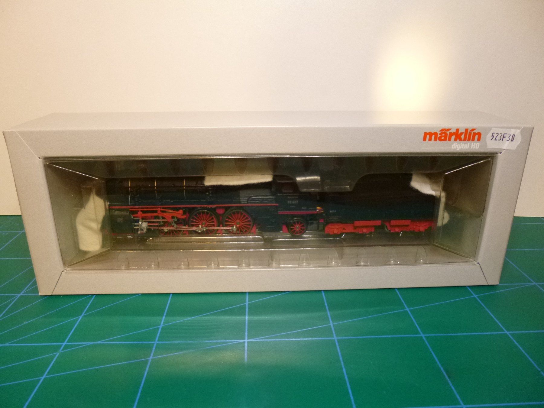 Märklin Trains électriques: Märklin BR 18.4 Digital avec son – Neuf avec emballage d'origine à Colombier NE par Morel56 8