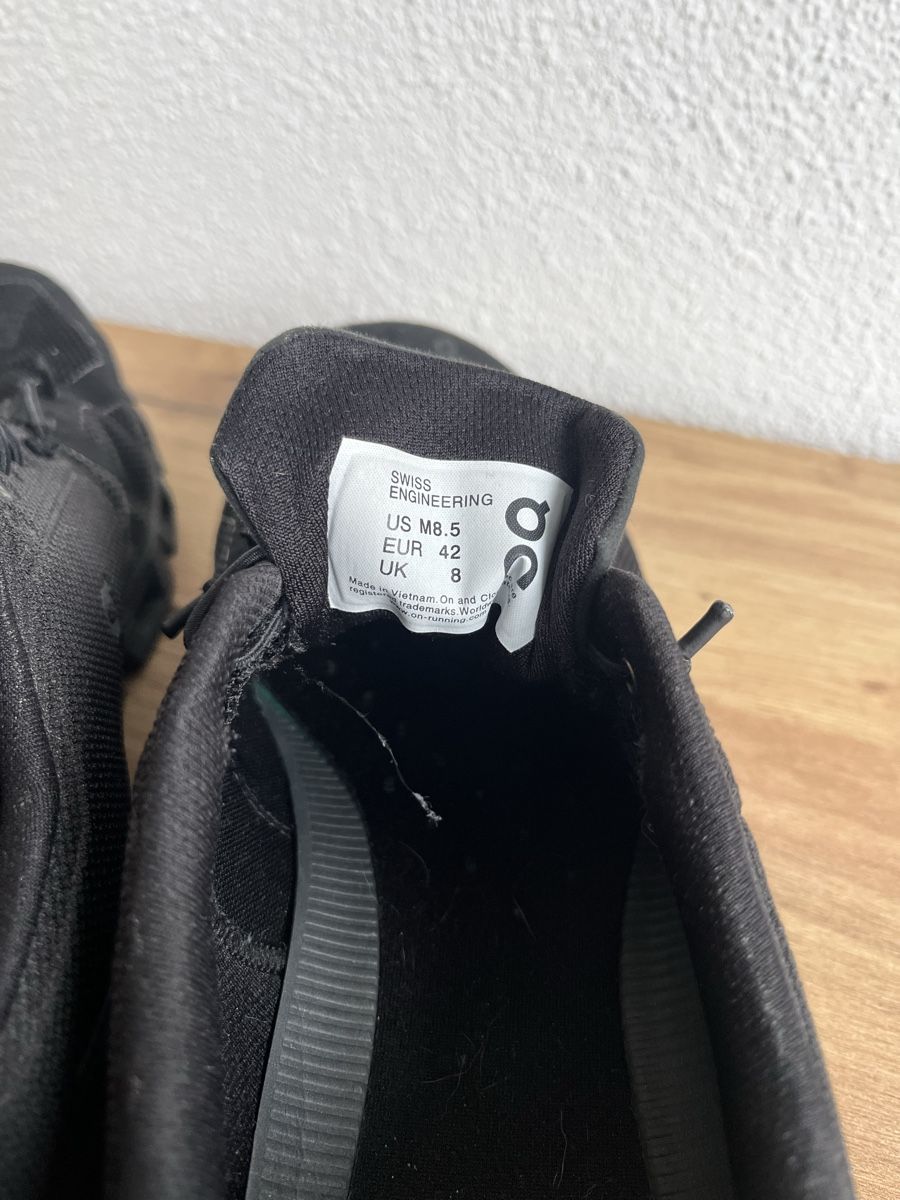 On Scarpe da uomo: On Sneakers, Grösse 42 – Usato da Menznau venduto da MEGE88 2