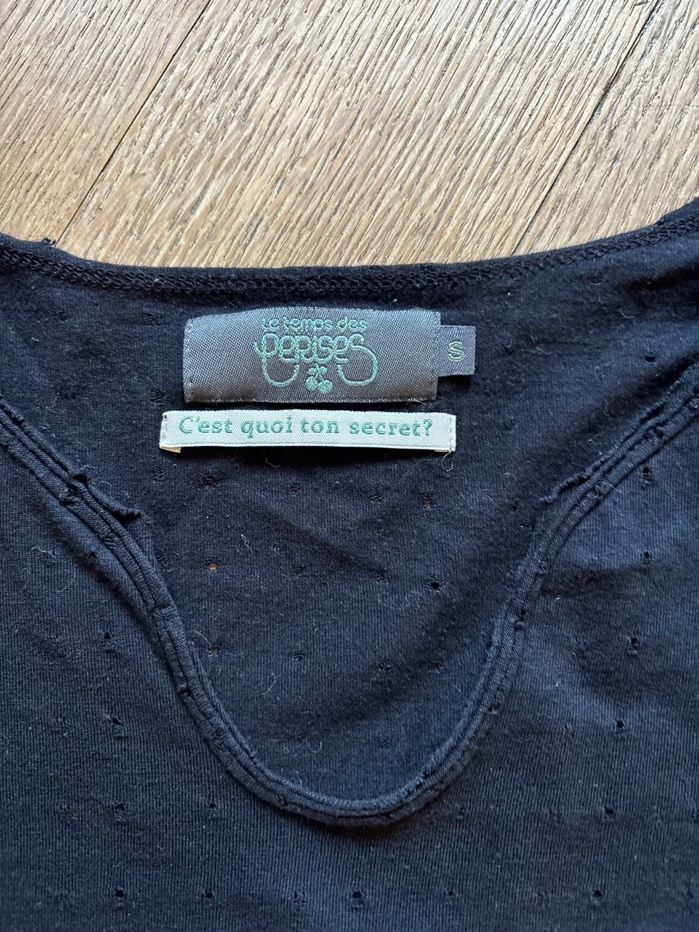 Pulls & Sweat-shirts: Pull le temps des cerises - noir - taille s – D'occasion à Sion par Nelsonkatz 1