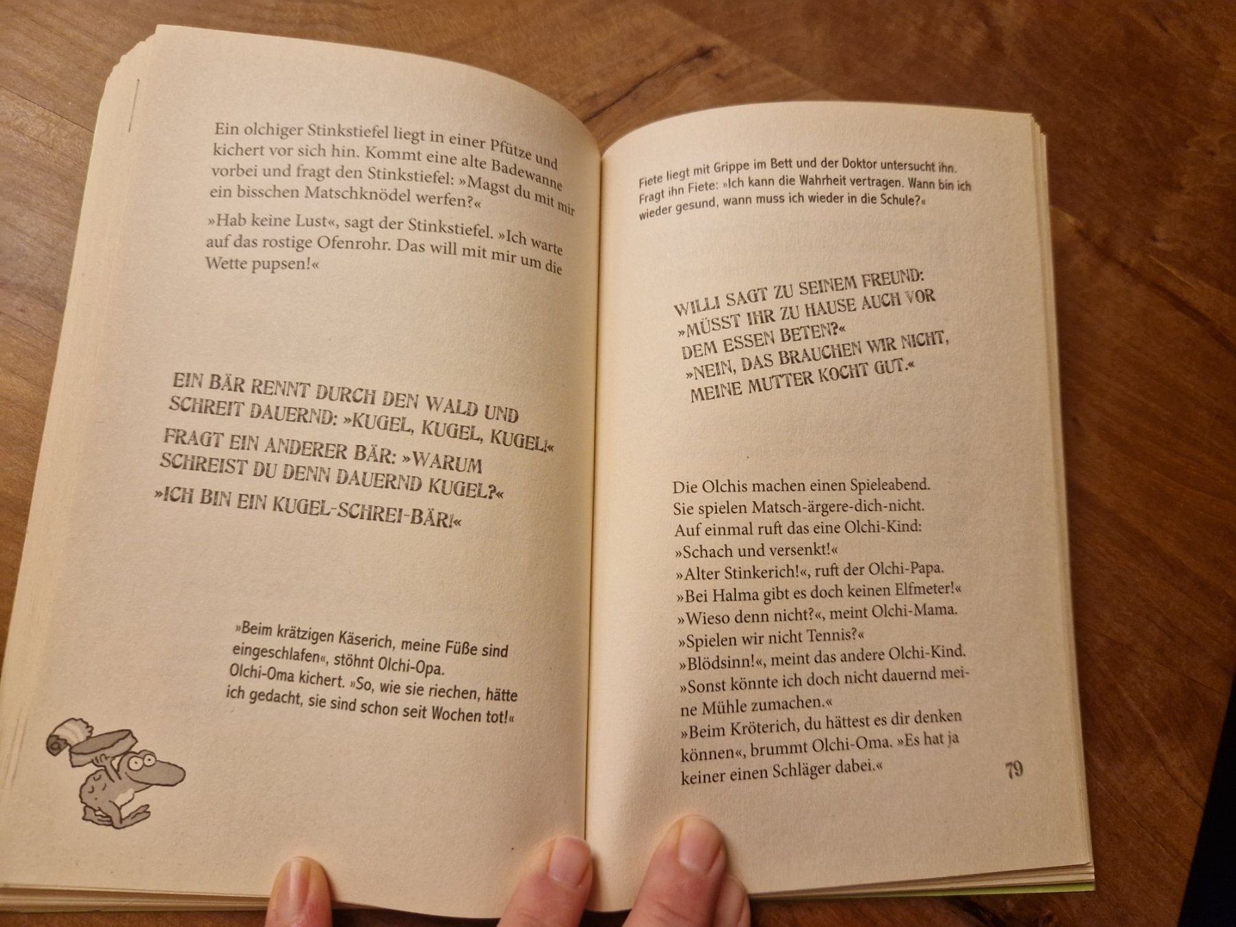 Libri: Buch Die Olchis Witze aus der Pfütze – Usato da Giswil venduto da movo08 1