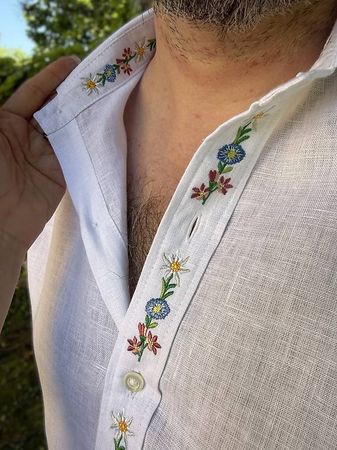 Herren Leinenhemd mit Edelweiss Stickerei  4 Farben 