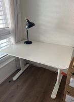 IKEA Bekant Pult höhenverstellbar 120x80cm