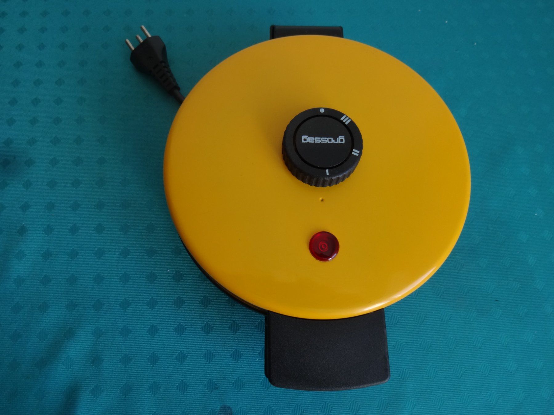 Elettrodomestici da cucina: GROSSAG WAFFELAUTOMAT ; Typ 4142 – Usato da Frauenfeld venduto da Jahy 1