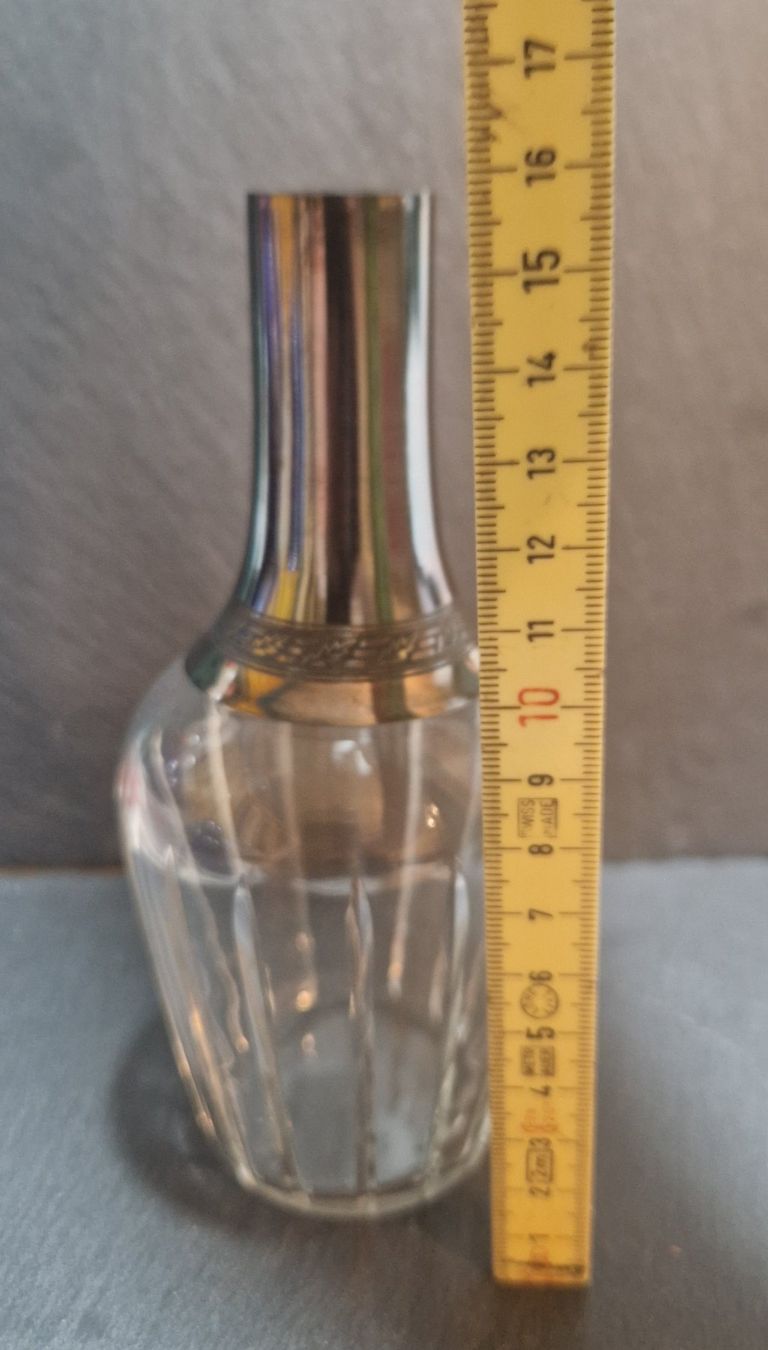 Caraffe: Antike Jugendstil Likörkaraffe / Flakon – Usato da Winterthur venduto da Sadega 5