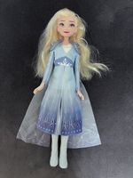 Poupée Elsa La Reine des Neiges