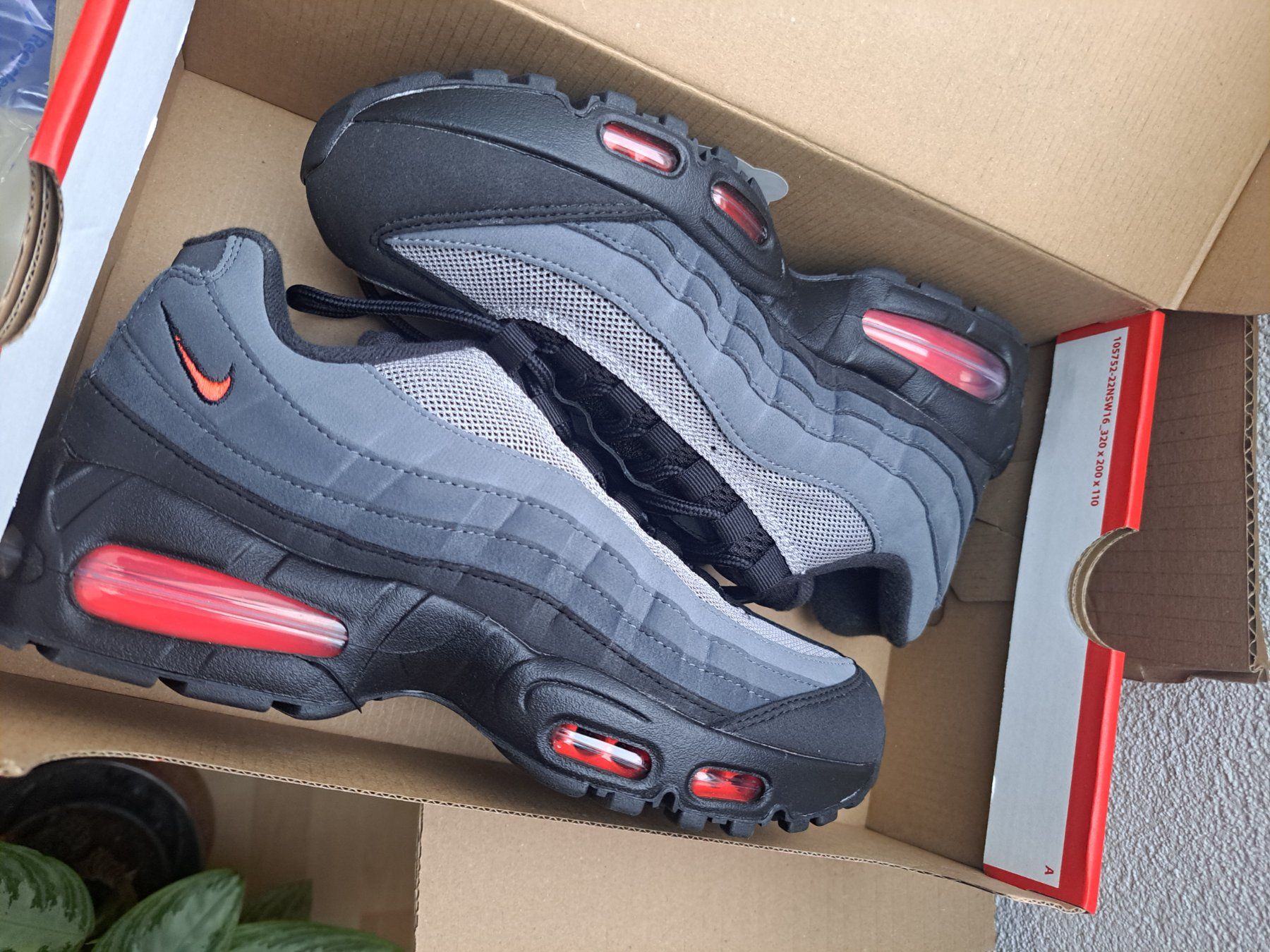 Nike Scarpe da uomo: Nike Air Max 95, NEU – Nuovo (secondo la descrizione) da Wölflinswil venduto da EsHoernli 4