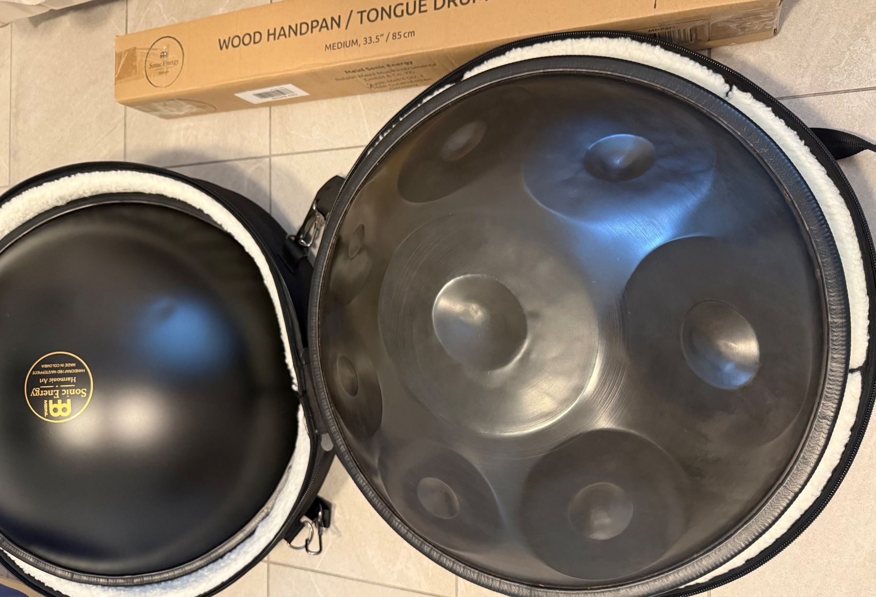 Meinl Strumenti musicali: Handpan Meinl  HD2 Harmonic Art + accessoires – Nuovo (secondo la descrizione) da Lausanne venduto da Sooom10