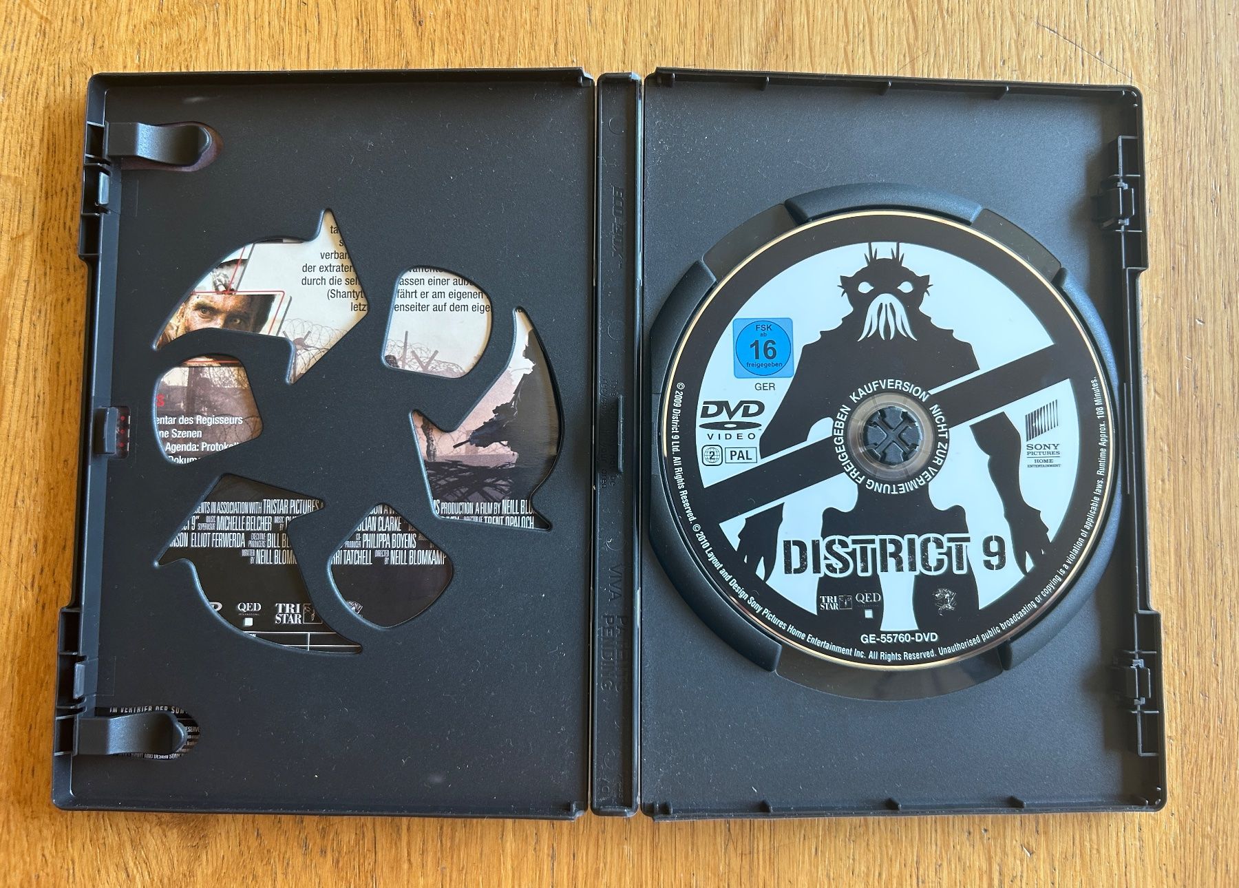 Tutti i DVDs: District 9 / No Humans allowed – Usato da Urnäsch venduto da Winterzauber12 2