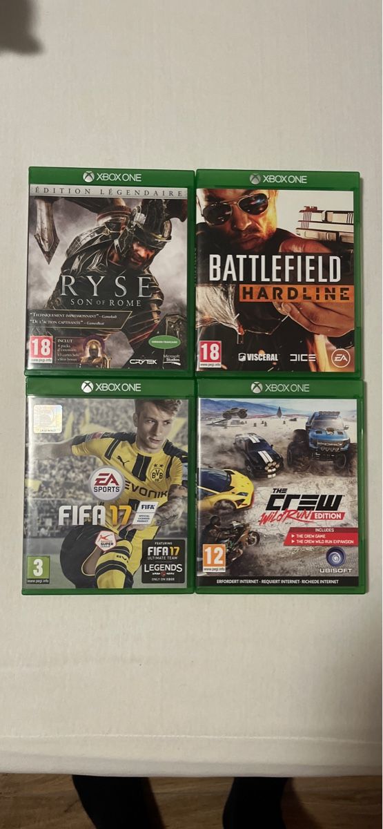 Microsoft Konsolen: Xbox One: Console, 4 jeux, 2manettes, câbles – Gebraucht aus Flanthey von cli_qpg7 1