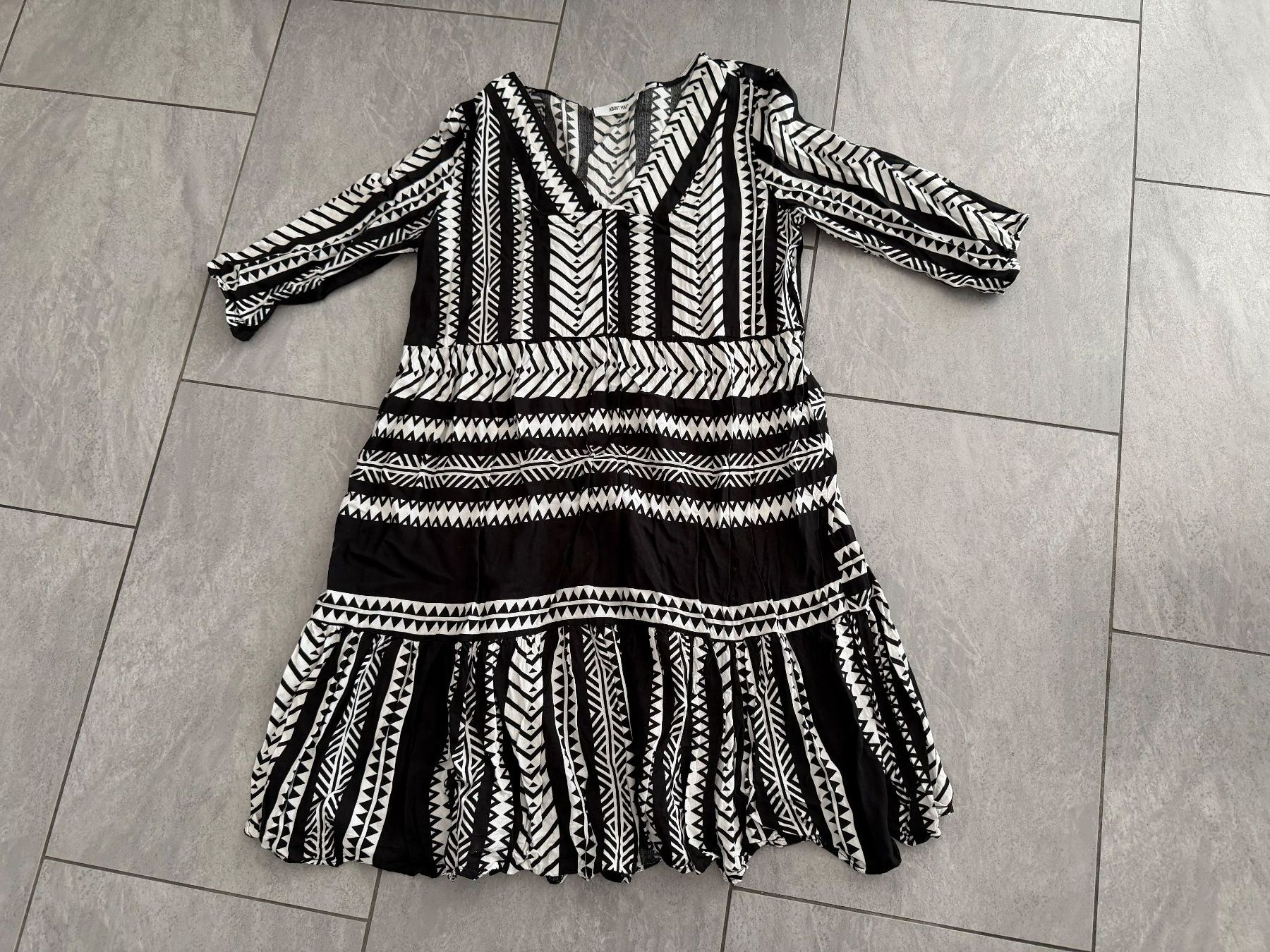 Vestiti: Kleid - Grösse 36 - About You – Usato da Bülach venduto da Loredana13