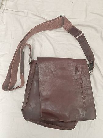 Ledertasche/ Umhängetasche von Rebels and Legends