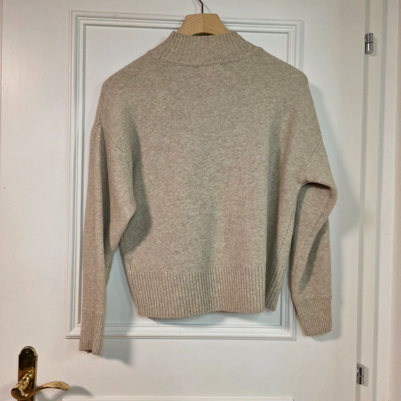 H&M Maglioni & Felpe: Warmer Strickpullover in Beige,Grösse 38/40 – Usato da Wald ZH venduto da CapLux 1