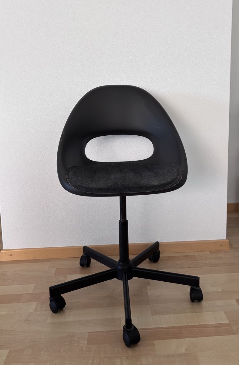 Ikea Stühle: Drehstuhl  – Gebraucht aus Oberkirch LU von pas_k6w8