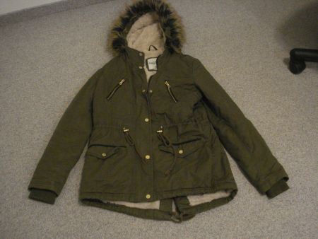 olivgrüne Winterjacke Gr. 36