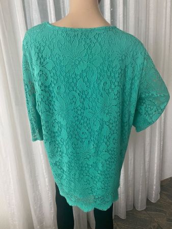 MUST HAVE - edle/stylische Spitzen-Bluse/Shirt, smaragd, 48