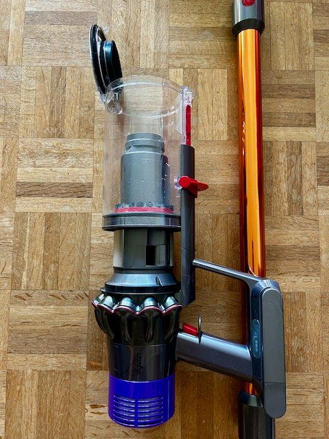 Dyson Aspirapolveri & Accessori: Kabelloser Staubsauger Dyson V10 Submarine – Usato da Winterthur venduto da The_Dragonfly 2