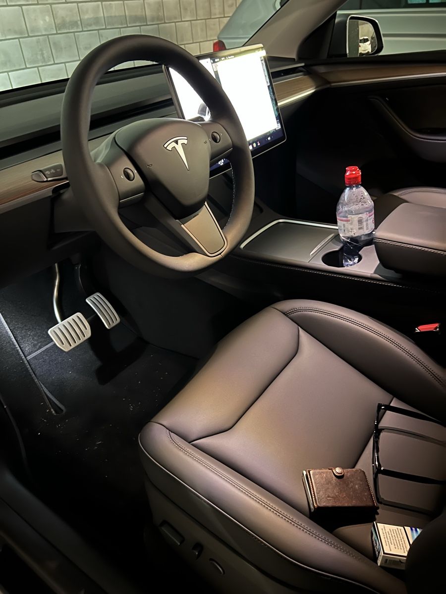 Tesla Automobili: Tesla Model Y Performance Quicksilver in Top Zustand! – Usato da Leissigen venduto da svitato 5