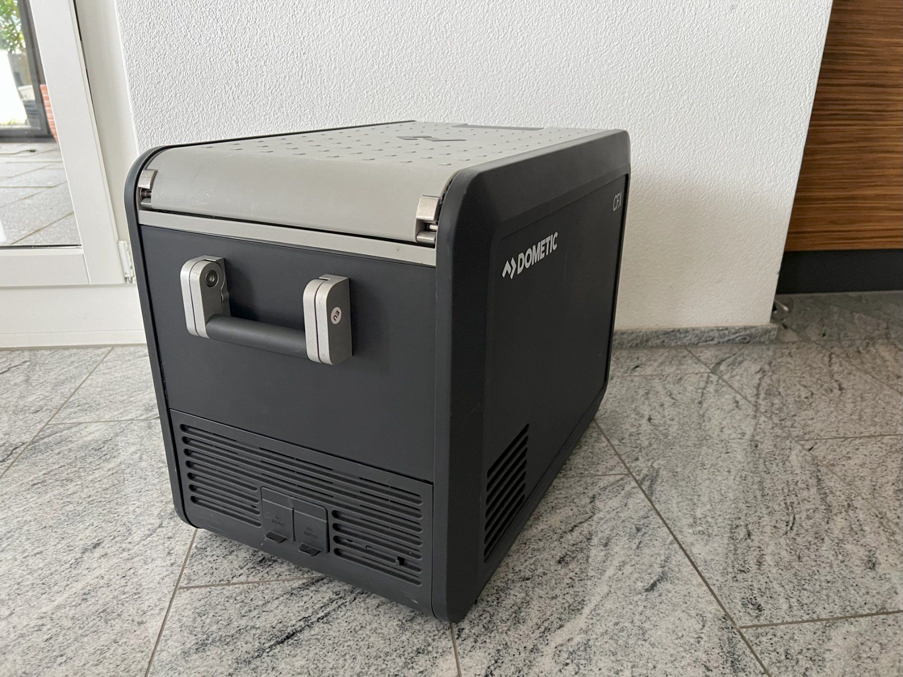 Dometic Kühlschränke & Kühlen: Dometic CFX3 45 AC/DC Kompressorkühlbox 46 Liter – Gebraucht aus Kriens von