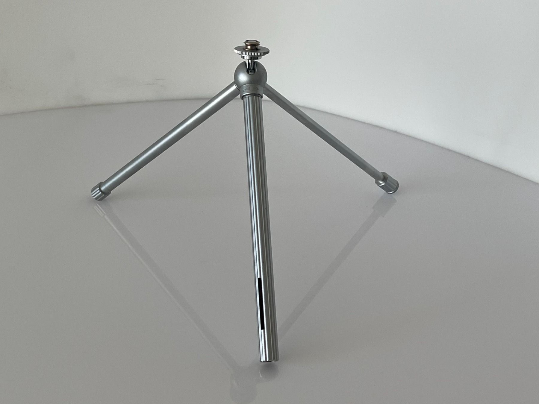 Trépieds & Accessoires: Vintage Minox Mini Camera Table Top Tripod – D'occasion à Jonen par BMWE369 3