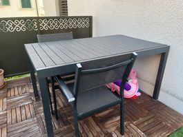 Gartentisch ausziehbar (ohne Stühle)