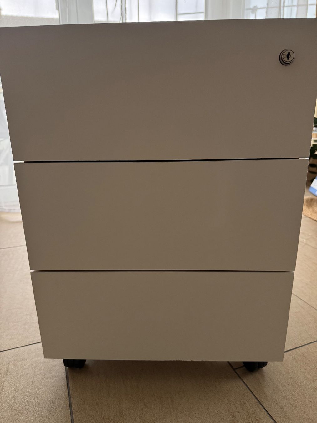 Eléments de bureau: Rollcontainer weiss 3 Schubladen abschliessbar – D'occasion à Goldach par Hibiskus23 1