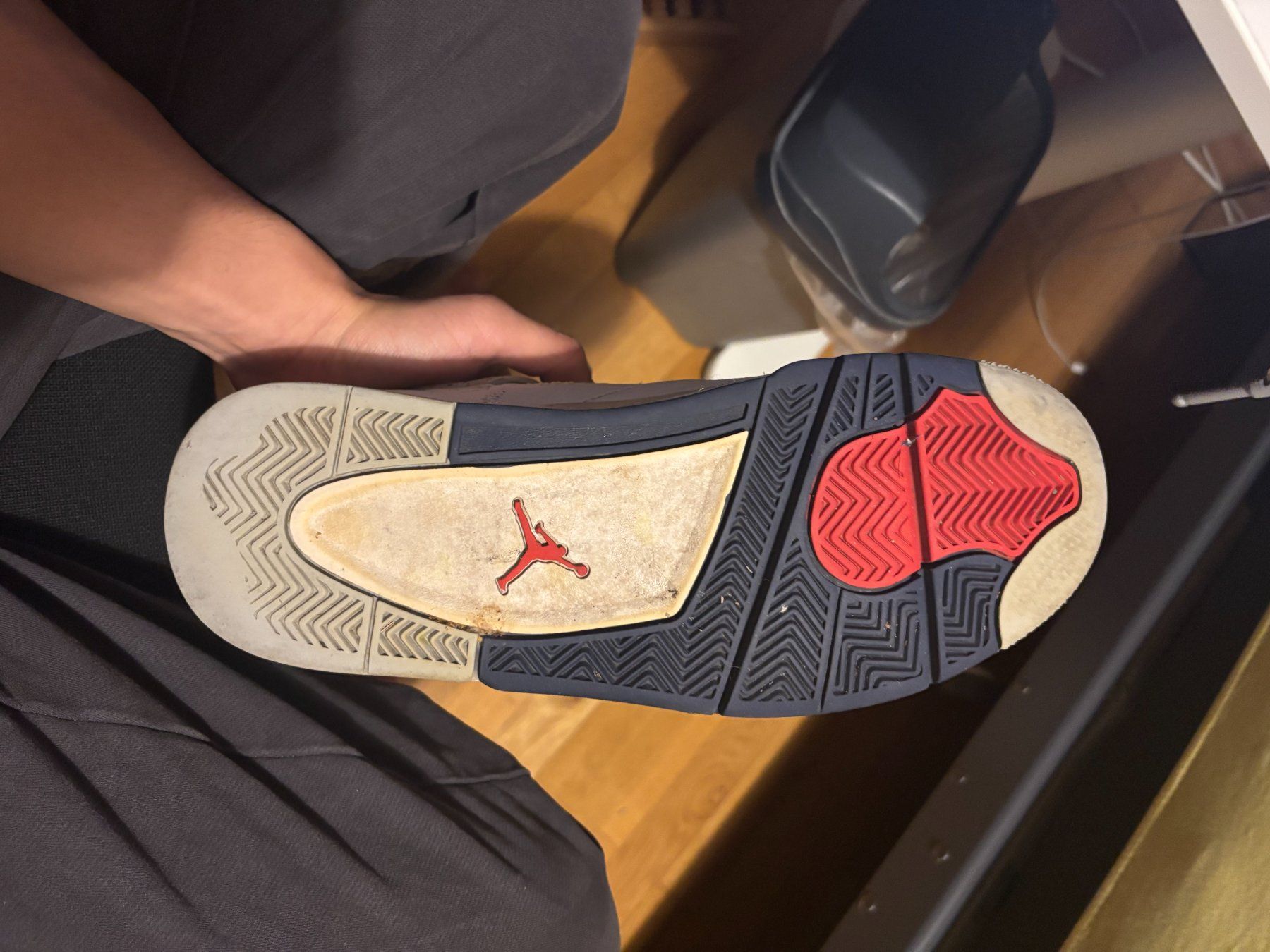 Scarpe da uomo: Jordan 4 midnight navy – Usato da Stettlen venduto da jas_m8ld 6