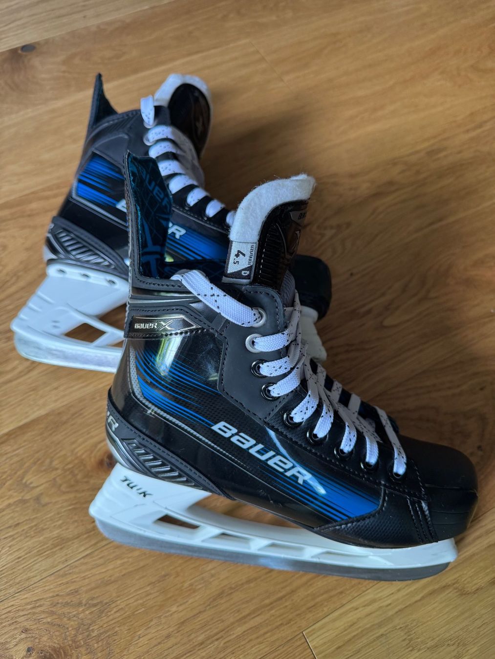 Bauer Pattini da ghiaccio: Eishockey Schlittschuhe - Bauer X – Usato da Zürich venduto da bruno0470