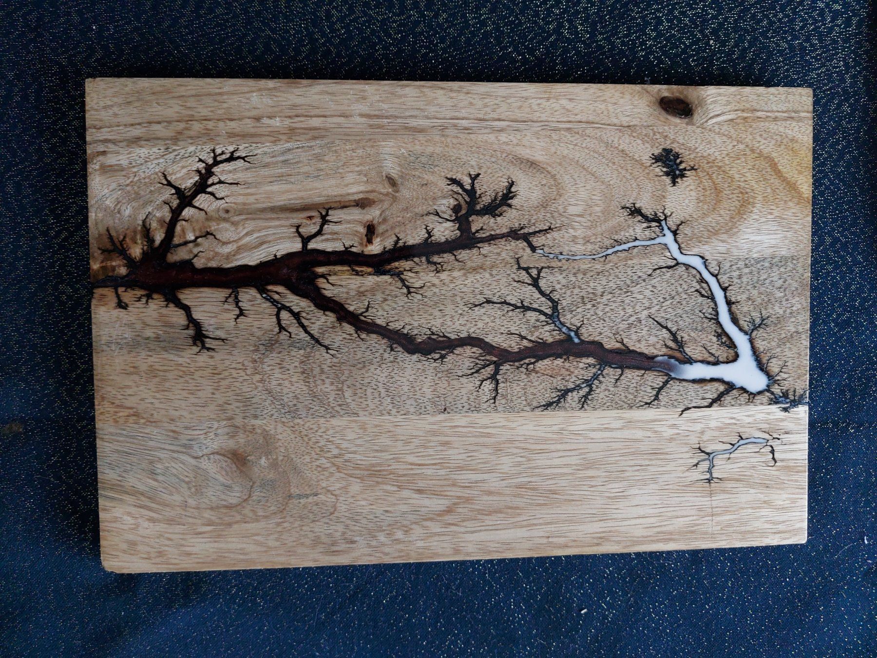 Articoli in legno: Lichtenberg Epoxidharzbrett – Nuovo e nell'imballaggio originale da Wolhusen venduto da rioferdi