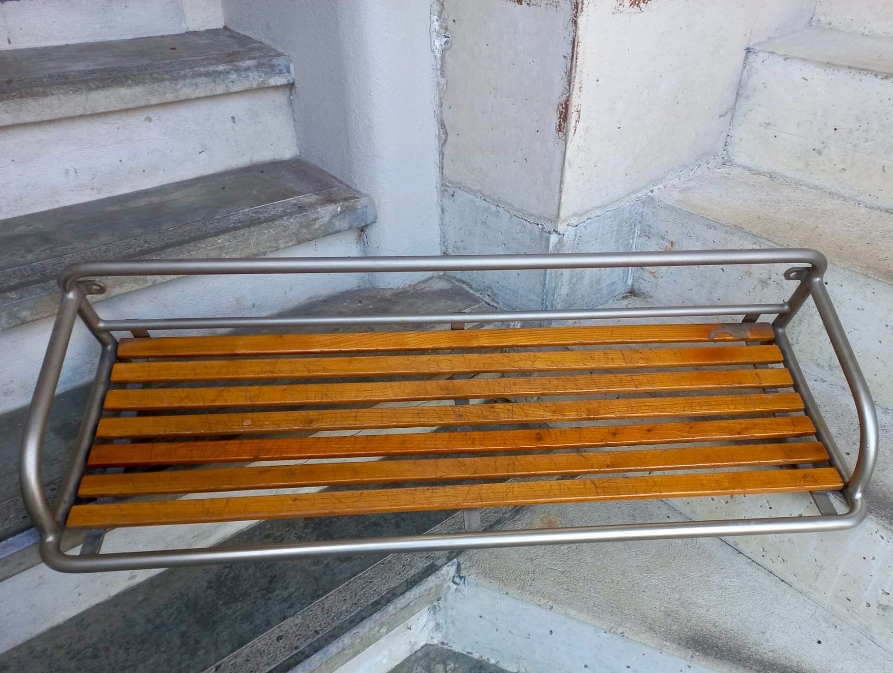 Garderobe: antike Gepäckablage Eisenbahn Garderobe – Gebraucht aus Burgdorf von glasrabe01