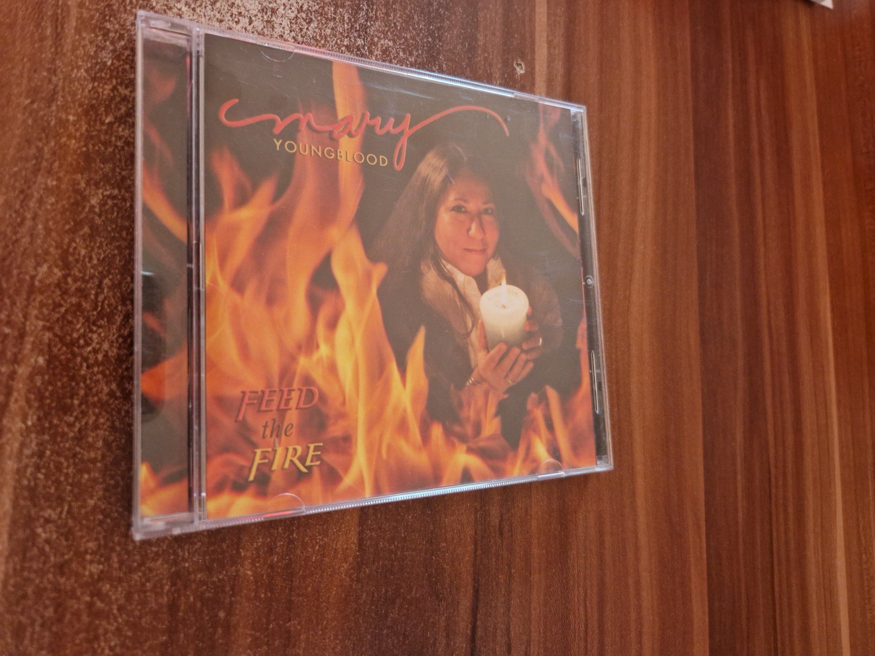CDs: Mary Youngblood - Feed The Fire – D'occasion à Wattenwil par Mage66