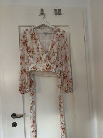 Damenbluse Blumendruck Wickeloptik Grösse S wie neu