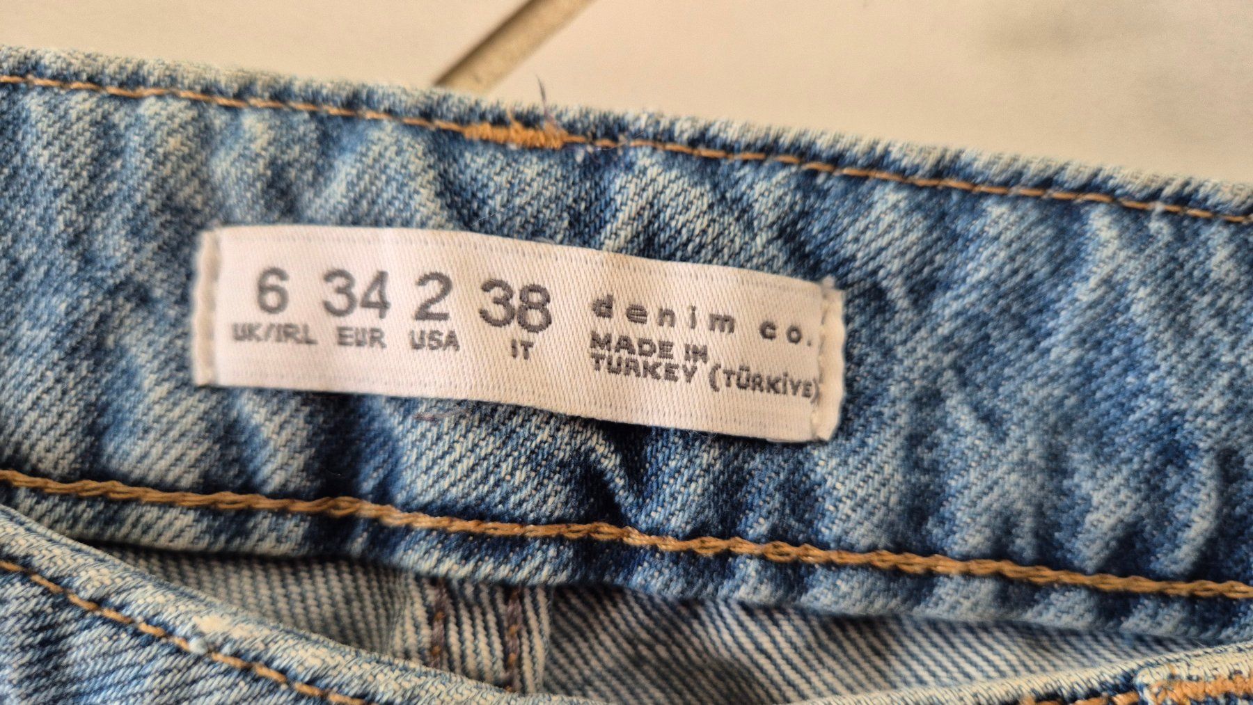 Hosen: Jeans für ein Mädchen - – Gebraucht aus Unterlunkhofen von Jack737 1
