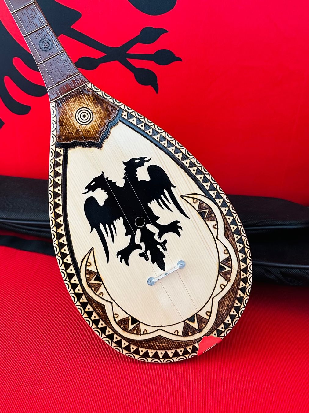 Strumenti musicali: Albanisches Musikinstrument Qifteli – Nuovo e nell'imballaggio originale da Kirchberg SG venduto da rex_pfd8
