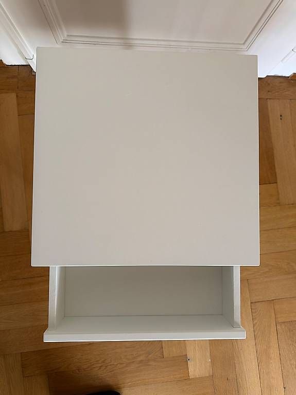 Comodini: Table de chevet – Usato da Lausanne venduto da ant_yg8d 2