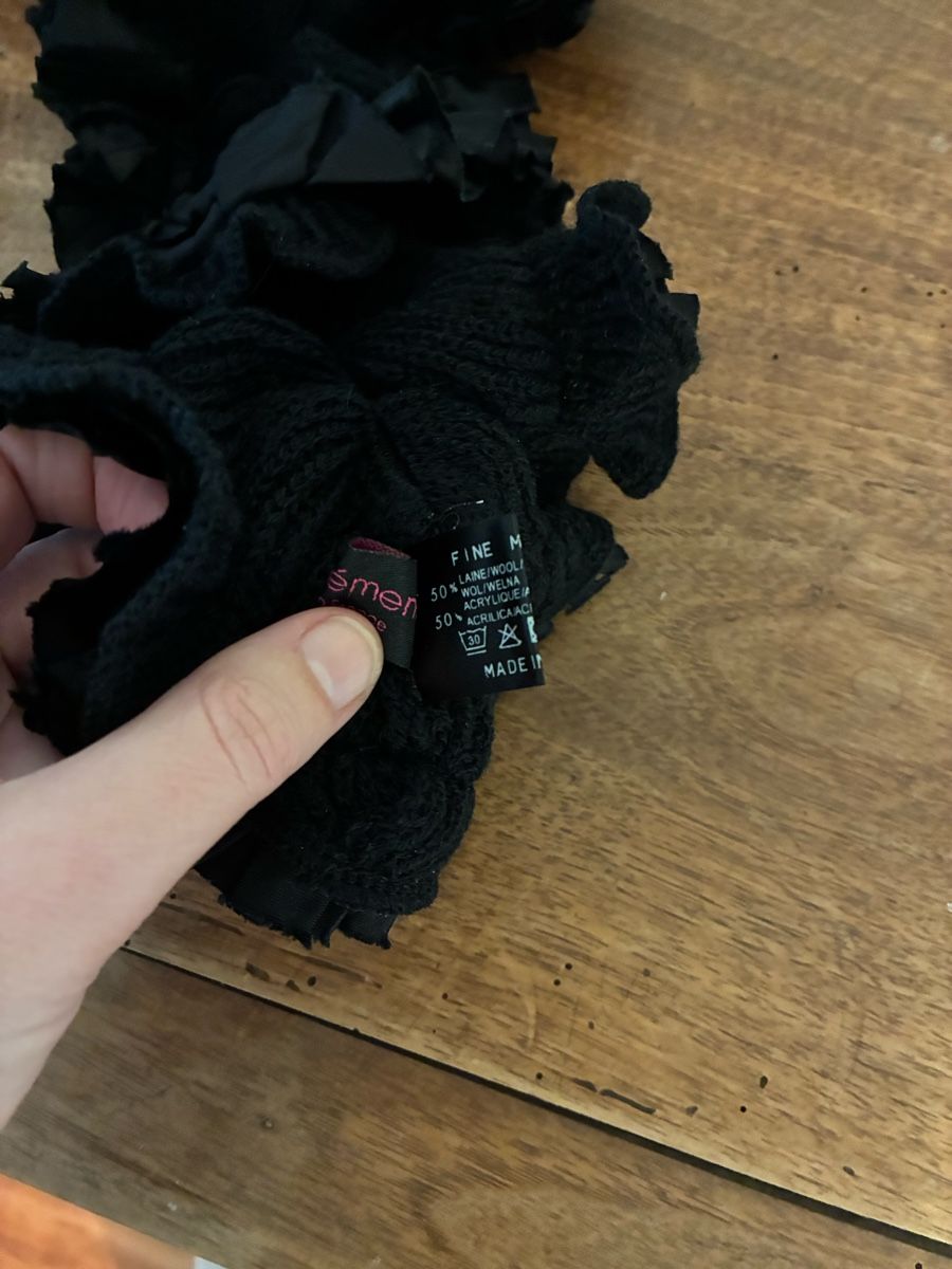 Foulards & écharpes: Écharpe noire torsadée – Neuf (Voir description) à Nyon par Sotara 4