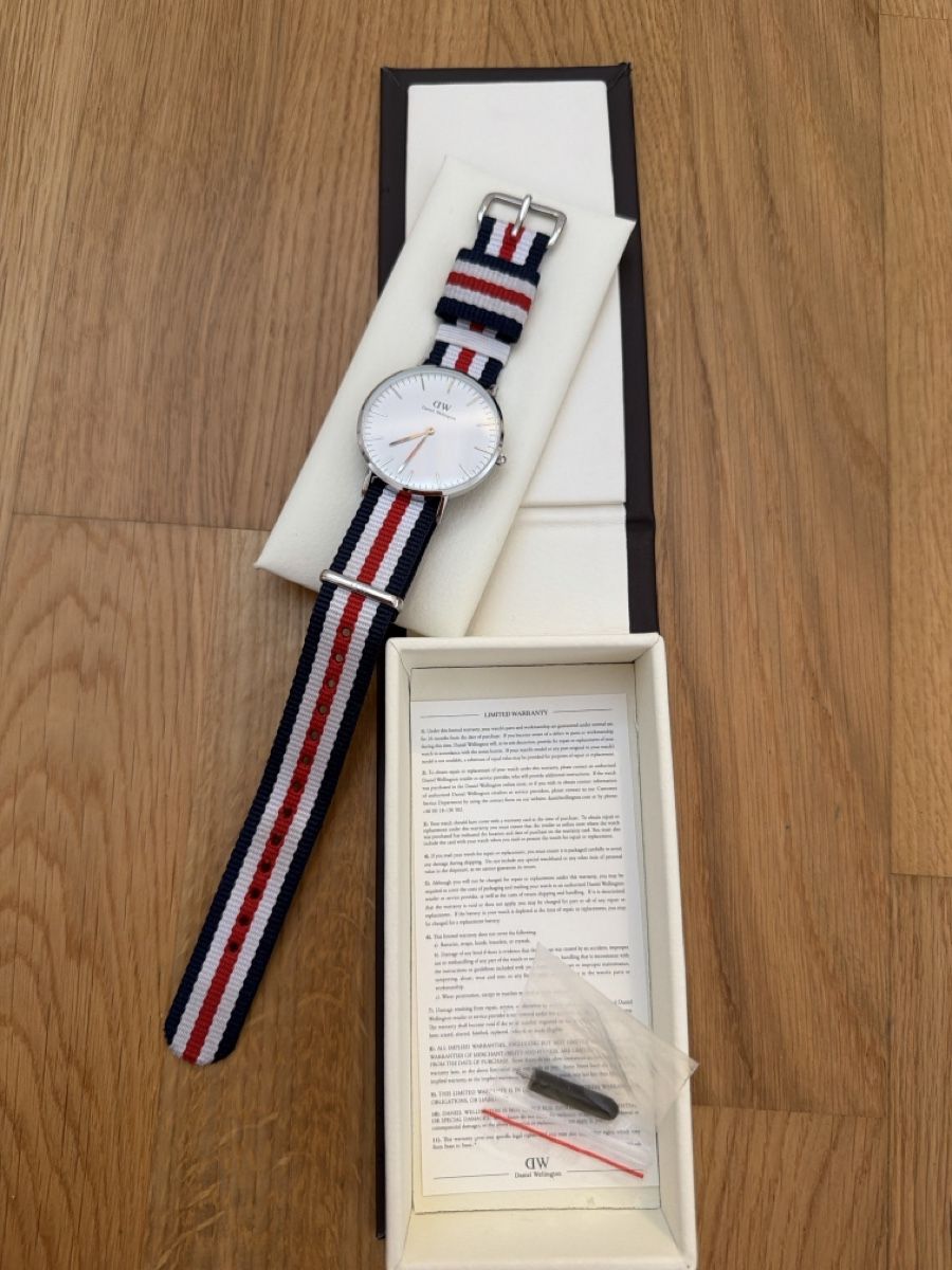 Daniel Wellington Orologi: Daniel Wellington Uhr Silber – Nuovo (secondo la descrizione) da Fribourg venduto da DayaneH. 2
