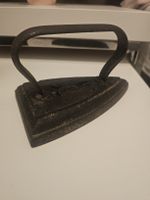 Antikes Bügeleisen, Gusseisen, Deko, Vintage, Brocante